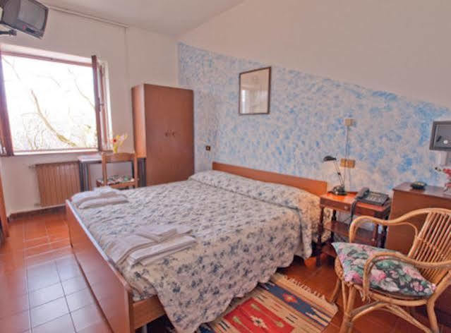 Hotel Rondanino Lanzo dʼIntelvi Exteriér fotografie